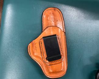 Bianchi Model 100 Professional Inside-the-Waist Leather Holster