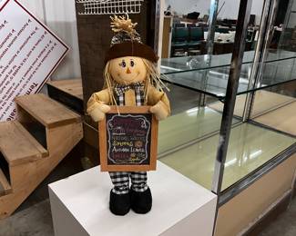 Fall/Halloween Scarecrow Decor