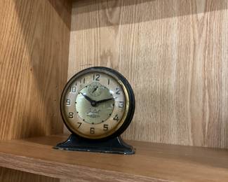 Juliet Deluxe Wind-Up Alarm Clock