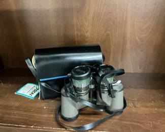 Focal 10x50 Binoculars w/ Case
