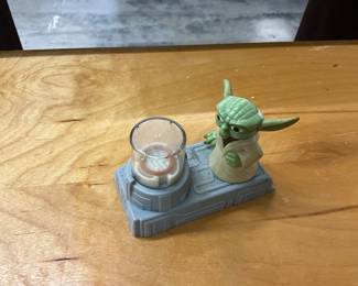 Toy Yoda Levitator Toy from 2008 McDonalds Happy Meal Star Wars