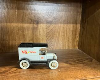 ERTL Die Cast Coin Bank 1913 Ford Model T Delivery Van for V&S Variety Store