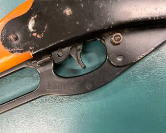 Daisy Buck Lever Cocking Shot Repeater BB Pellet Gun