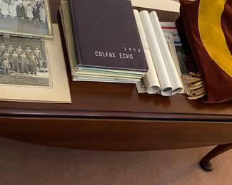 Queen Anne Drop Leaf Coffee Table