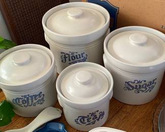 Pfaltzgraff Canister Set 
