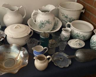 Antique John Maddock & Sons Orchid Pattern Dresser/Washstand Set