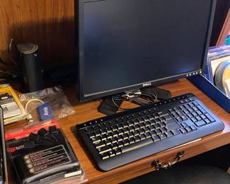 Dell Monitor and Keyboard