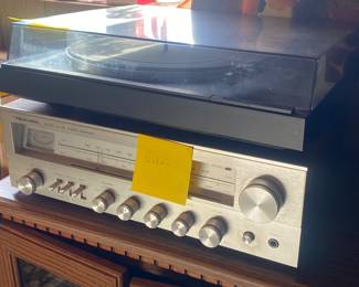 Yamaha P-220 Turntable