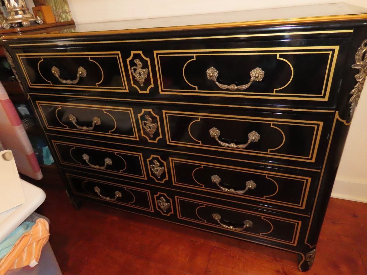 Chinoiserie chest of drawers. Fabulous.