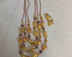 24KT gold leaf glass beads with matching earrings.  
