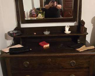 Antique 3 Drawer Dresser 