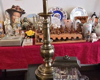 TV Tray- Brass Lamp