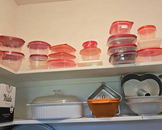 Plastic Containers 