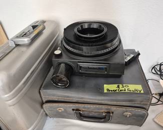 Slide projector