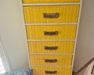 Longerie chest with yellow wicker drawers