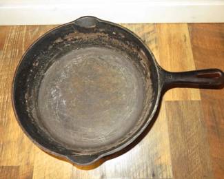 Griswold Cast Iron Frying Pan