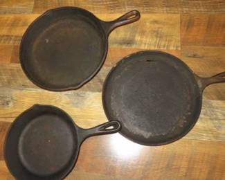 Lodge Cast Iron Frying Pans