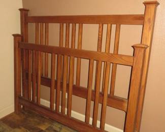 Queen Size Wooden Bedframe with Slatted Headboard & Footboard