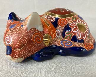Japanese Kutani Ware Sleeping Cat Figurine
