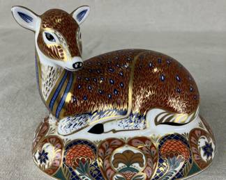 Royal Crown Derby Collectors Guild Deer Figurine