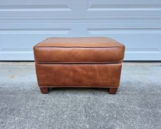 11 ClassicStyleBrownLeatherOttomanwWoodenLegs