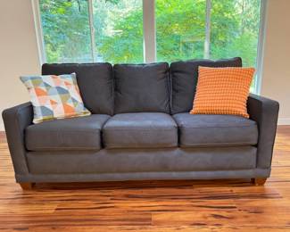 2 LaZBoyDarkGrayTexturedFabricSofawPillowsGreatCondition