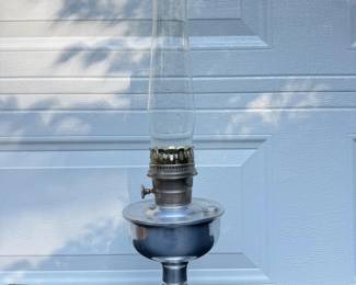 62 AladdinStyleVintageOilLampwGlassChimneyBrassBurner