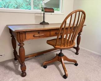 53 SolidWoodWritingDeskwMatchingSwivelChairDeskLamp