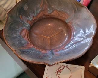 VINTAGE BILL CAMPBELL ART POTTERY BOWL