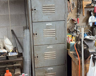 Vtg Storage Locker!