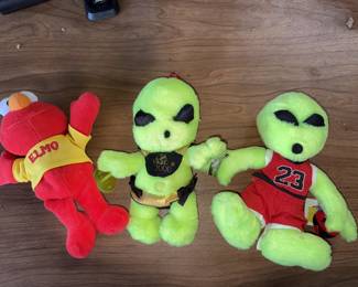 Nanco Alien Plush Year 2000, Nanco Alien Plush B-Ball Michael Jordan, Tyco 1998 Elmo Plush!