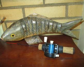 12" Wood Carved Wooden Flexible Fish