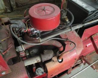 Wheel Horse D-180 Tractor