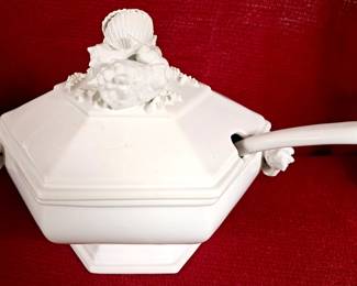 TUREEN
