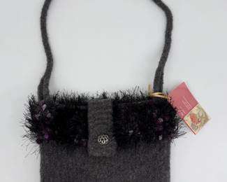 88 KalaCraftsCamanoIslandWoolHandbag
