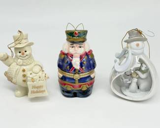 203 LenoxSnowmanMrChristmasNutCrackerMusicBoxAvonSnowman