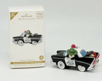 137 HallmarkPolarPeekbusterOrnament