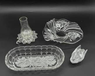 92 GlassCandleLampBonBonDishSwanTrinketRelishDish