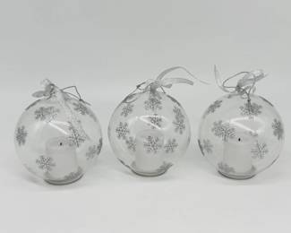 173 CandleImpressionsSilverSnowflakeFlamelessOrnaments
