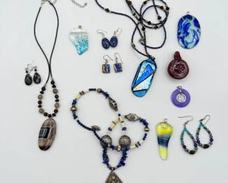 157 MixofStoneGlassBeadedNecklacesPendantsEarrings