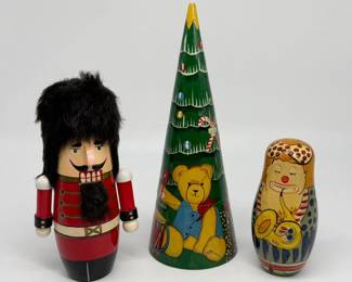 168 NutcrackerXMasTreeRussianClownMatryoshkaDolls