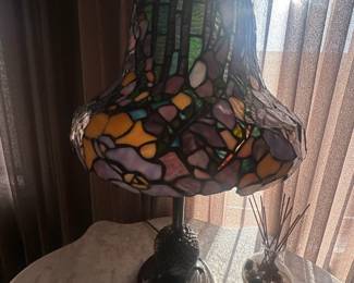 Tiffany style table lamp