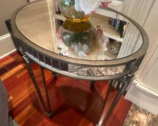 Round side table, mirror top