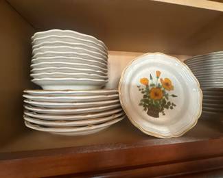 Dish set Mikasa