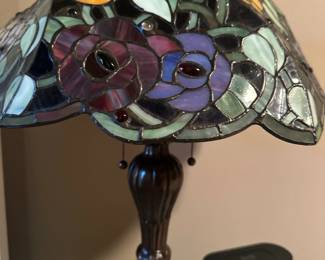 Tiffany style table lamp