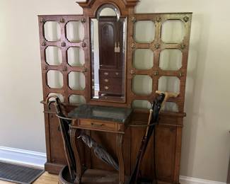 Amazing hall tree with mirror!