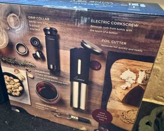 Small kitchen appliances.