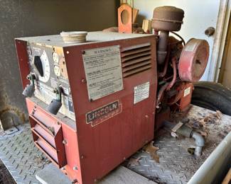 Lincoln Welder on trailer
