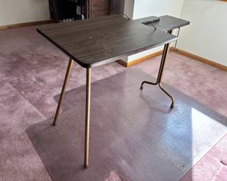 Sewing table