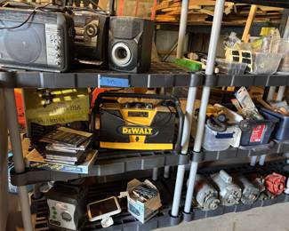 Shop radios